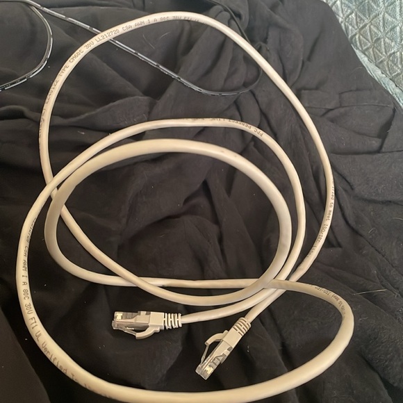 TP-Link Archer C60 Router - Picture 3 of 4